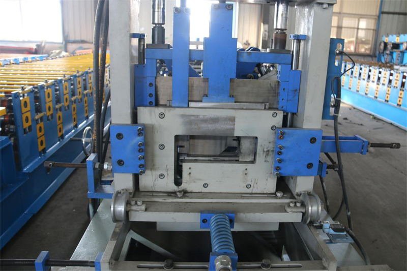 machine cutting