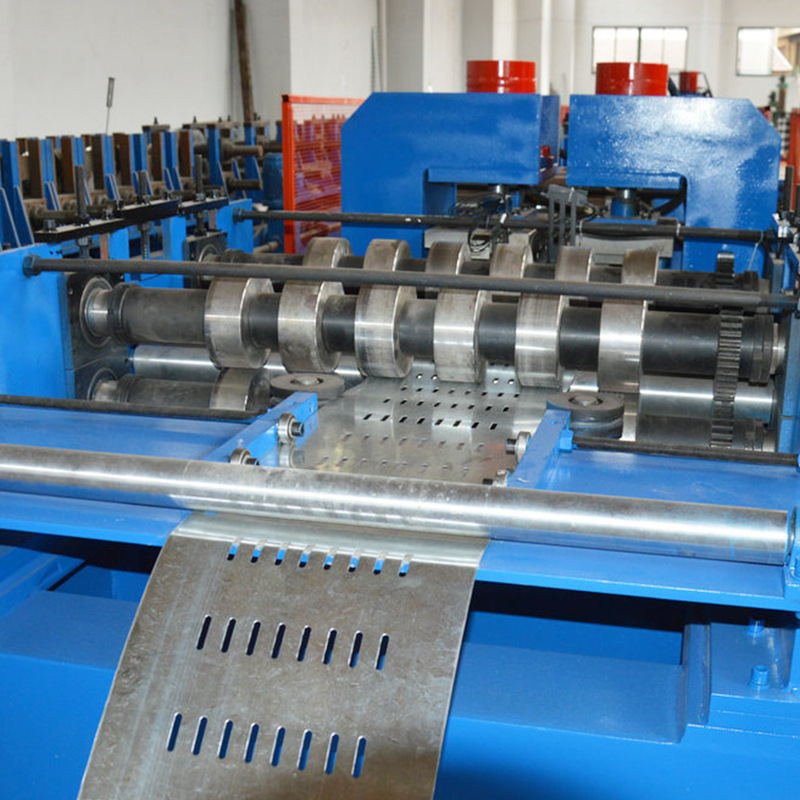 Automatic Adjustable Cable Tray Machine (3)